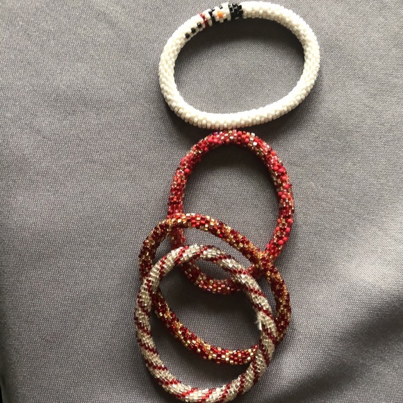 Lily and Laura glass bead bracelet’s. 32 of some of their favorites! - Picture 9 of 12